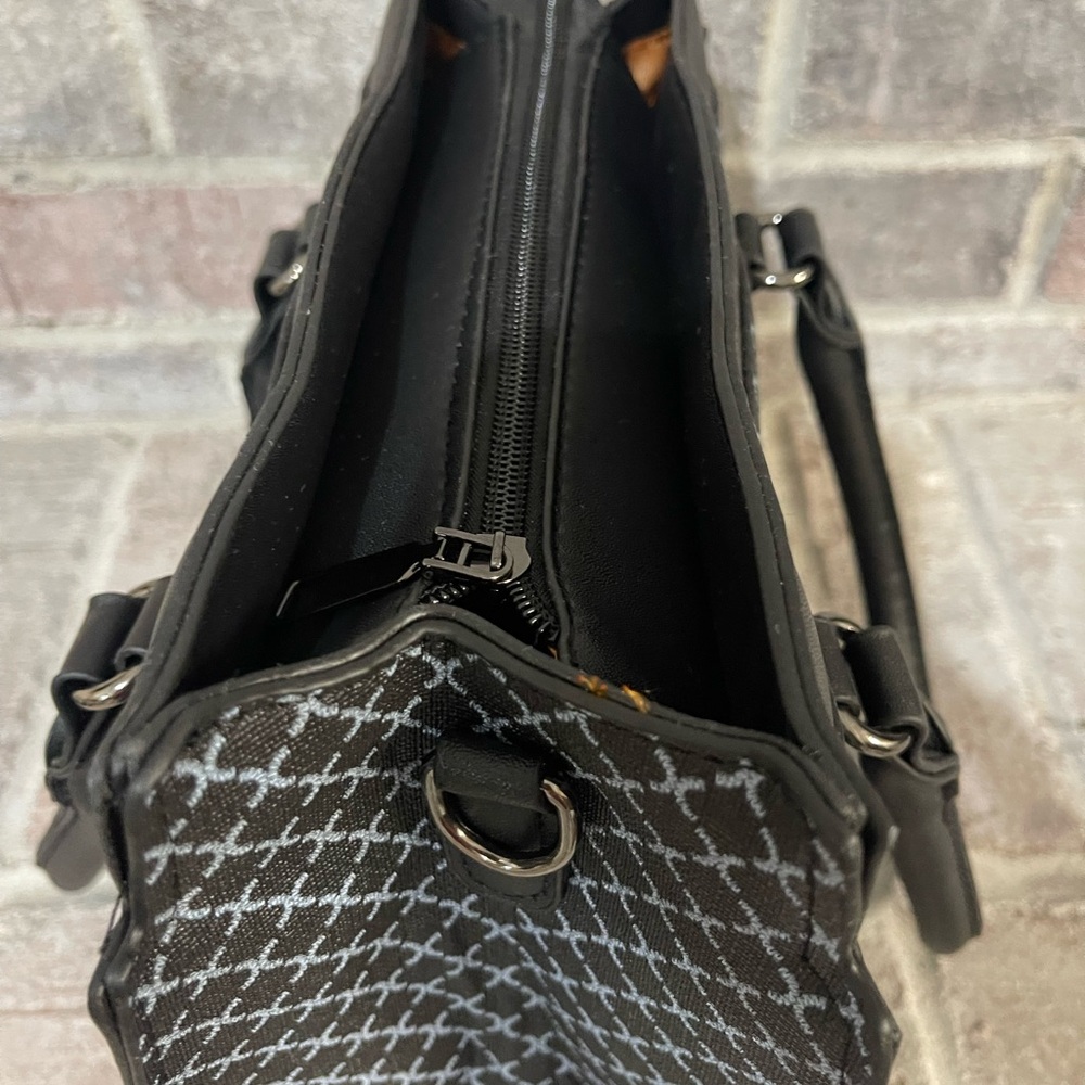 Elegant Black/Blue Patterned Handbag Set - Picture 7 of 17